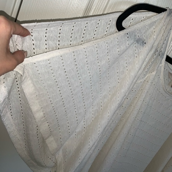 OPEN OFF SHOULDER CREAM BLOUSE - Picture 4 of 6